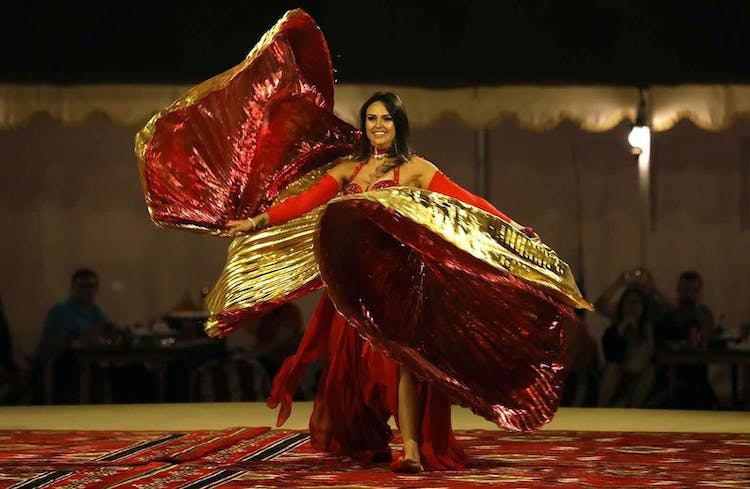 تور سافاری دبی-رقص عربی